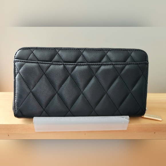NWOT Kate Spade Quilted Long Wallet - Picture 2 of 9